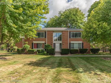 731 E Fox Hills Drive, Unit 183, Bloomfield Township, Mi 48304