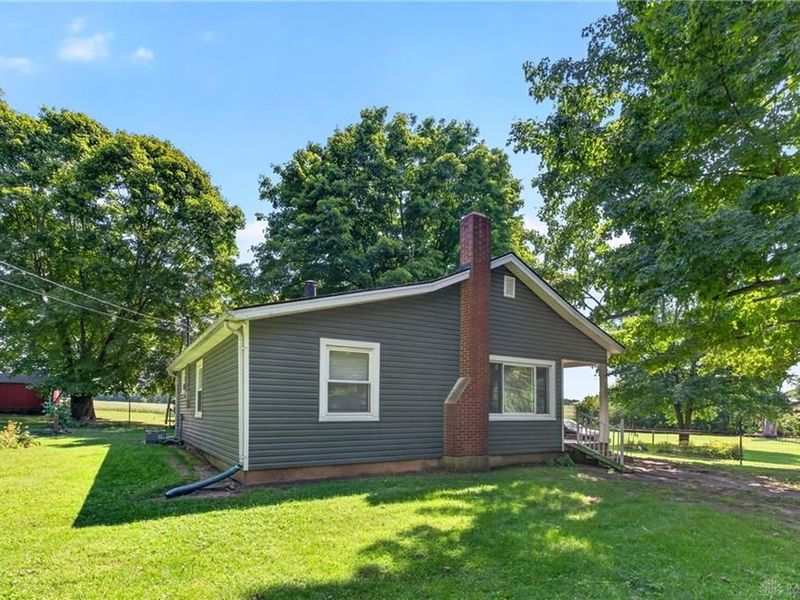 1692 Funderburg Road, New Carlisle, OH 45344 Photo 8