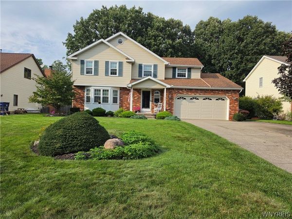 157 Independence Drive, Lockport, NY 14094