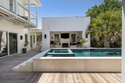 1616 Poe Avenue photo 4
