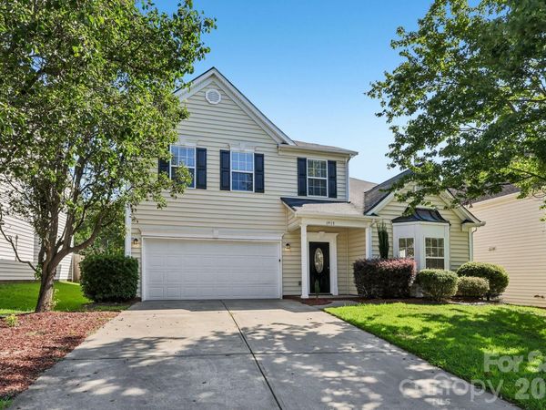 1915 Dundalk Road , Charlotte, NC 28270