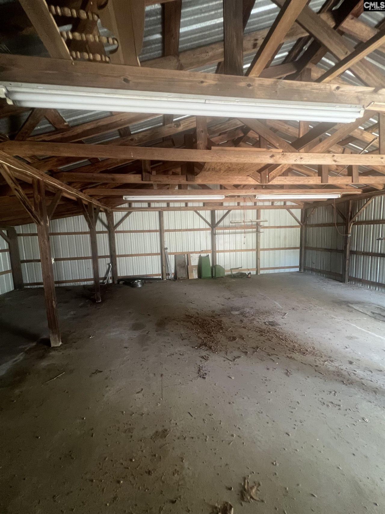 1529 Elbert Taylor Road  Photo 11