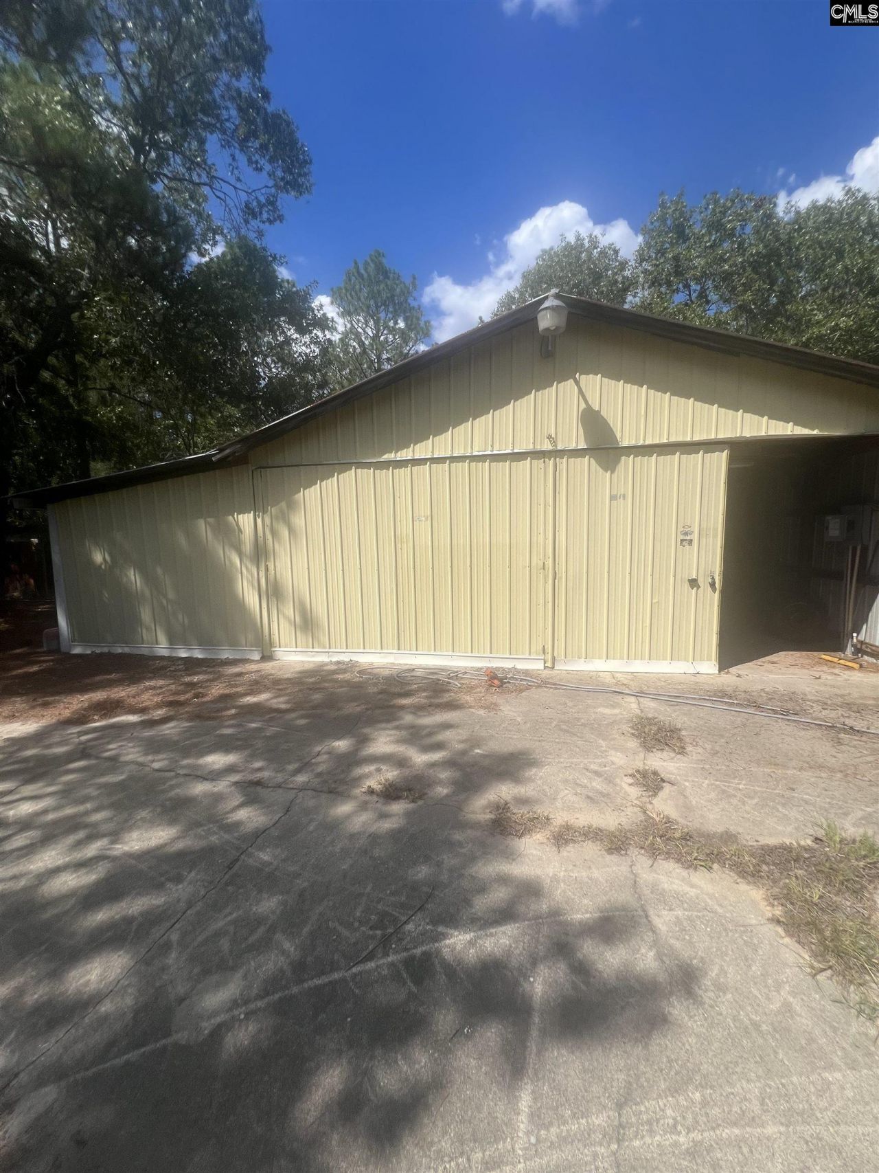 1529 Elbert Taylor Road  Photo 8