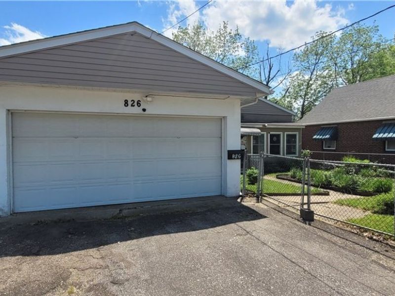 826 Reed, Akron, OH 44306 Photo 2
