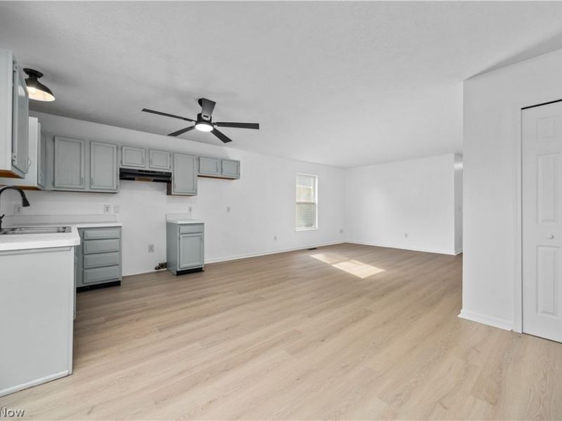 121 Parmely Avenue, Elyria, OH 44035 Photo 3