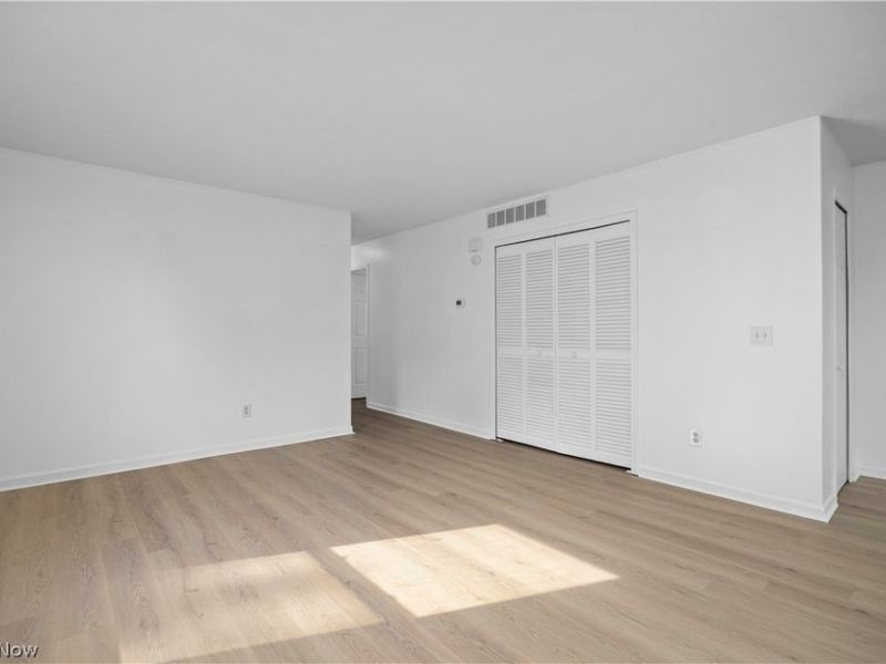 121 Parmely Avenue, Elyria, OH 44035 Photo 9
