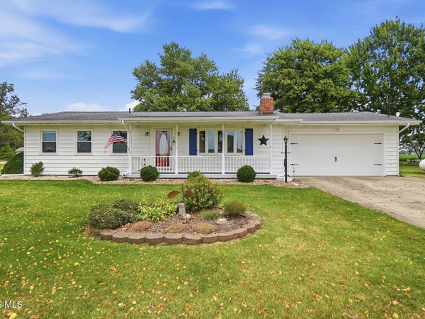 3587 County Road 170 , Fremont, OH 43420