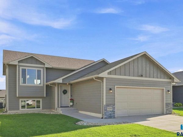 9309 W Colton St, Sioux Falls, SD 57106