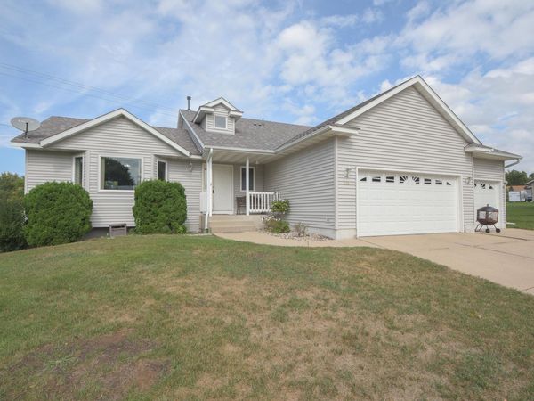 715 Prairie Lane, Sauk Rapids, MN 56379