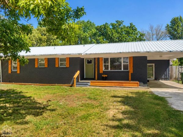 117 NE Georgia Drive, Walnut Ridge, AR 72476