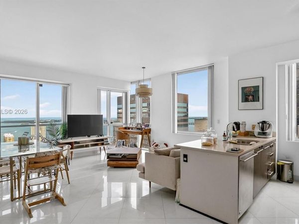 500 Brickell Ave , Unit 4102, Miami, FL 33131