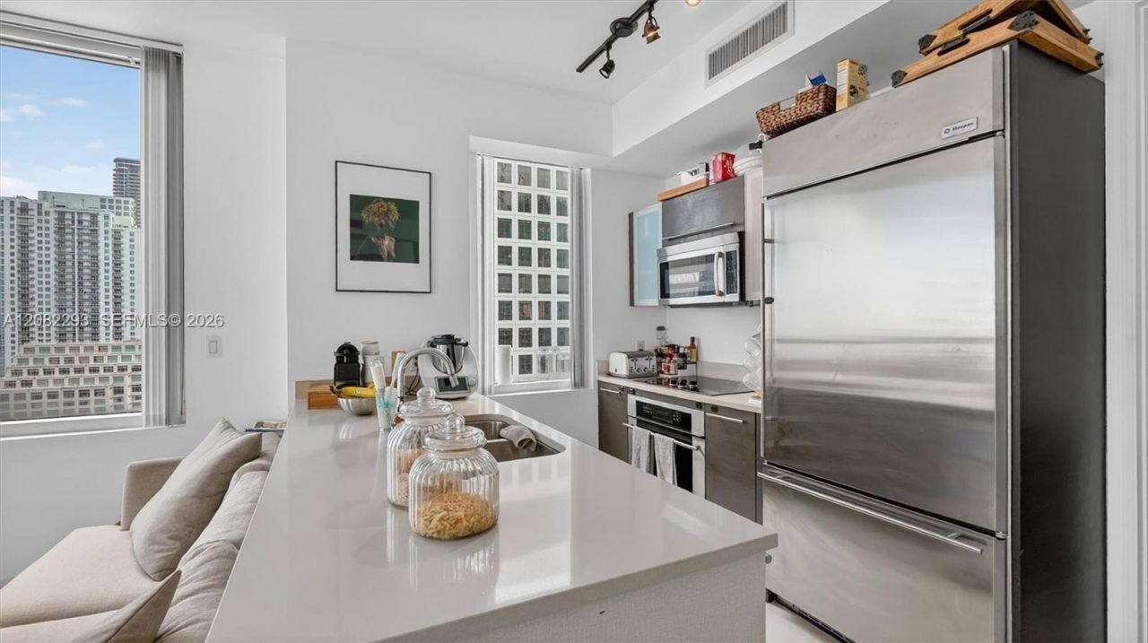 500 Brickell Ave , Unit 4102, Miami, FL 33131 Photo