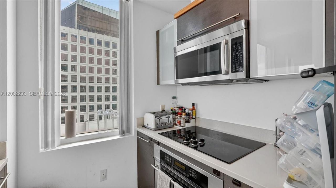 500 Brickell Ave , Unit 4102, Miami, FL 33131 Photo