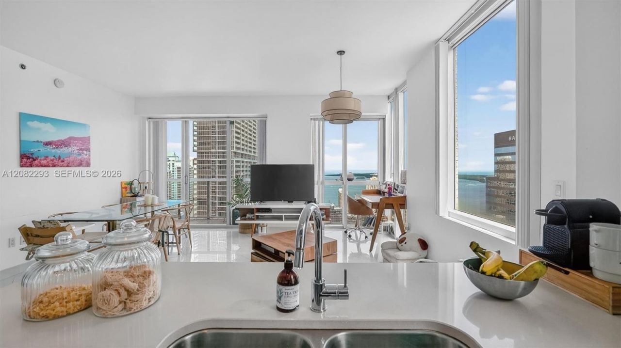 500 Brickell Ave , Unit 4102, Miami, FL 33131 Photo