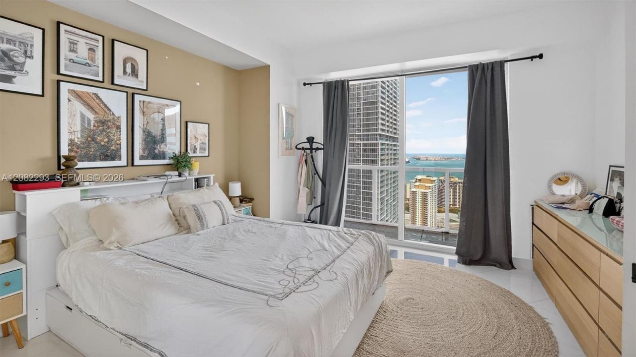 500 Brickell Ave , Unit 4102, Miami, FL 33131 Photo