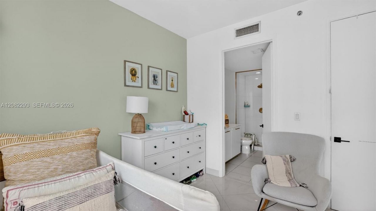 500 Brickell Ave , Unit 4102, Miami, FL 33131 Photo