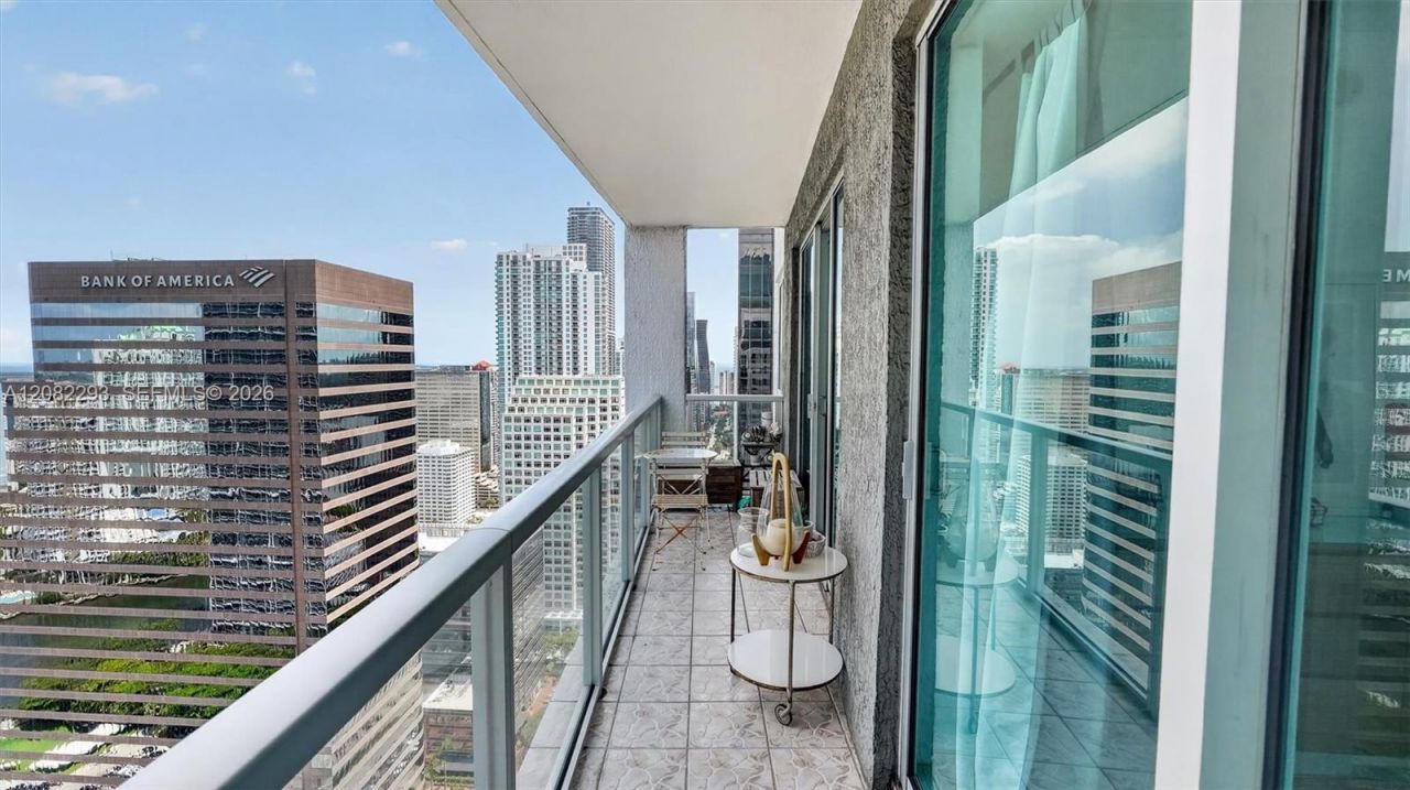 500 Brickell Ave , Unit 4102, Miami, FL 33131 Photo