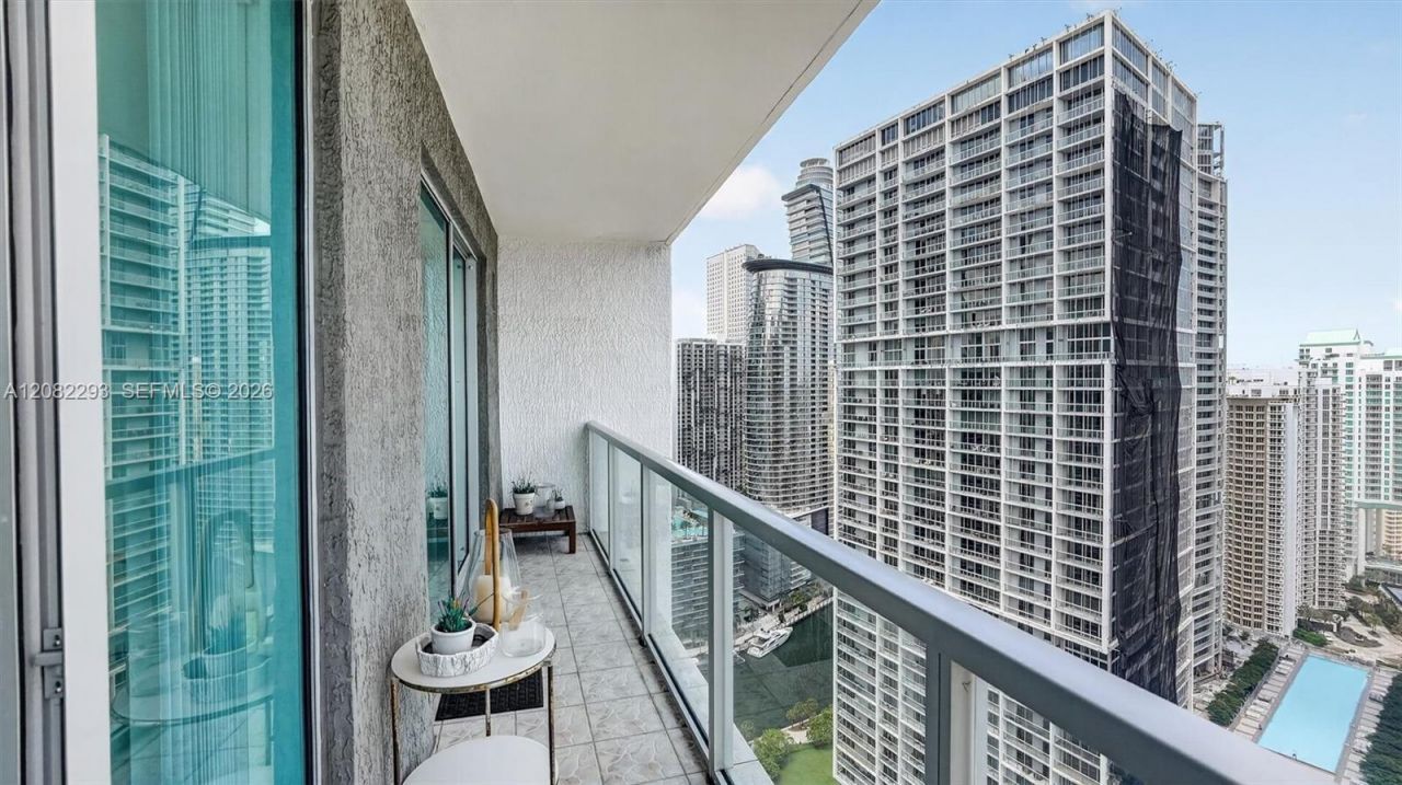 500 Brickell Ave , Unit 4102, Miami, FL 33131 Photo