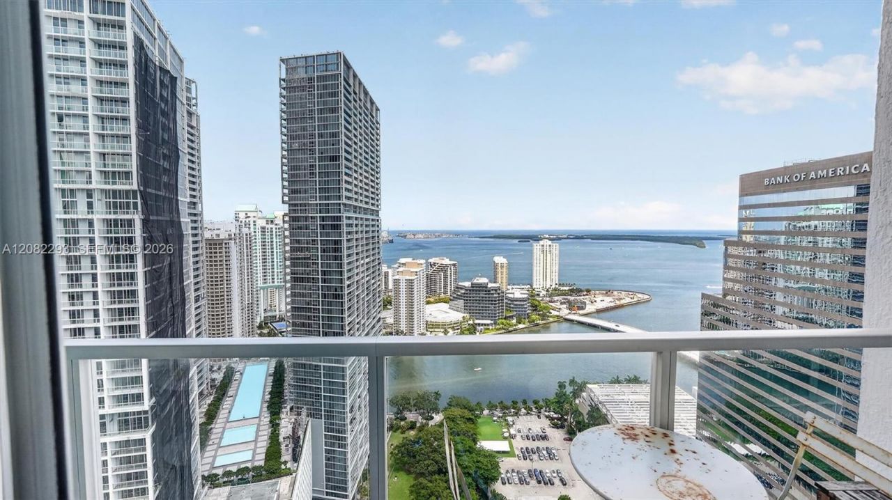 500 Brickell Ave , Unit 4102, Miami, FL 33131 Photo
