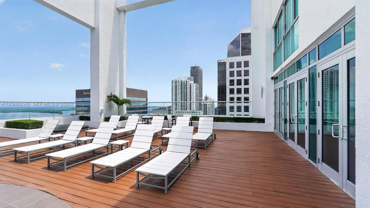 500 Brickell Ave , Unit 4102, Miami, FL 33131 Photo