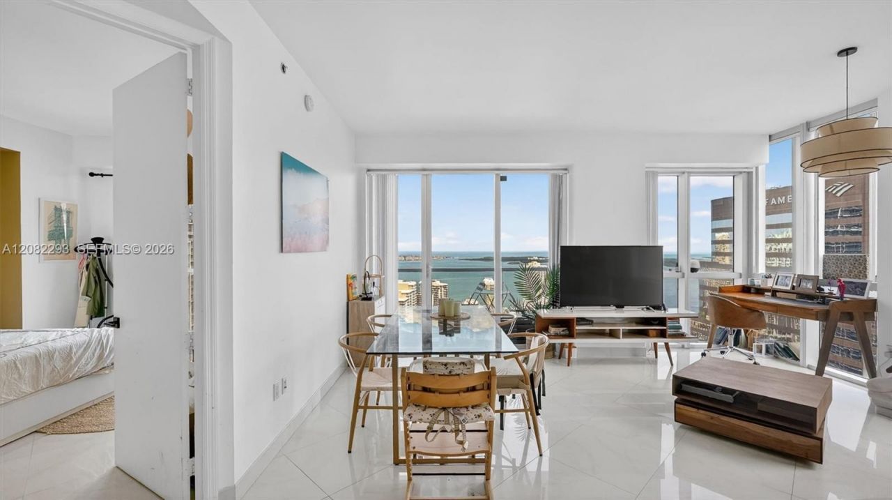 500 Brickell Ave , Unit 4102, Miami, FL 33131 Photo