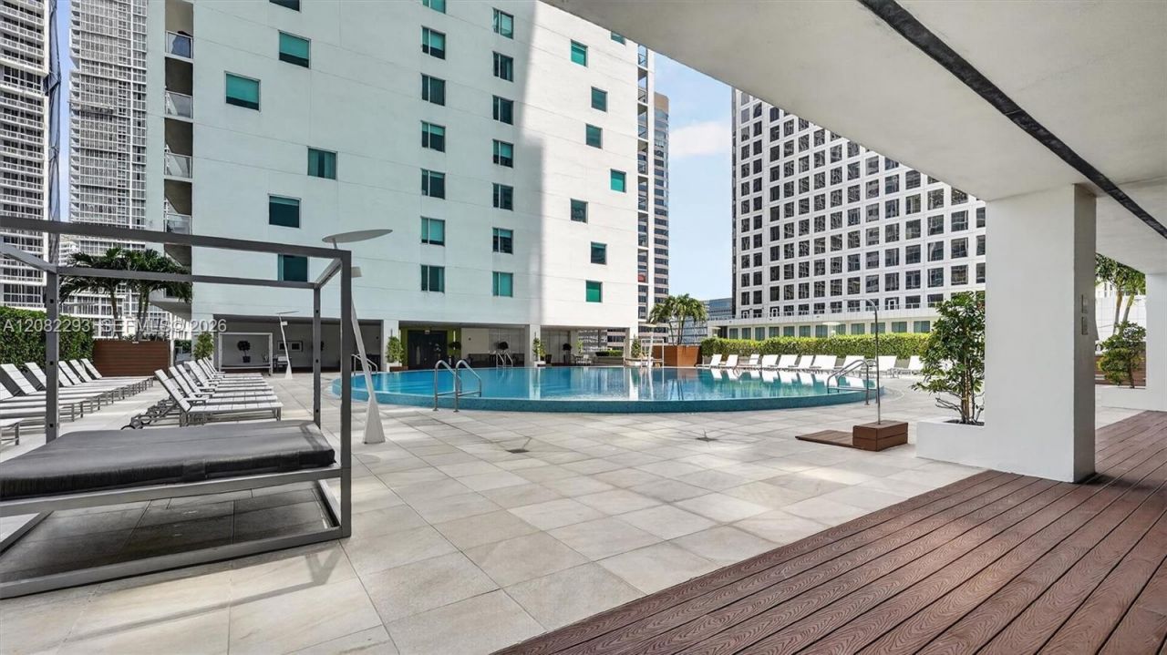 500 Brickell Ave , Unit 4102, Miami, FL 33131 Photo
