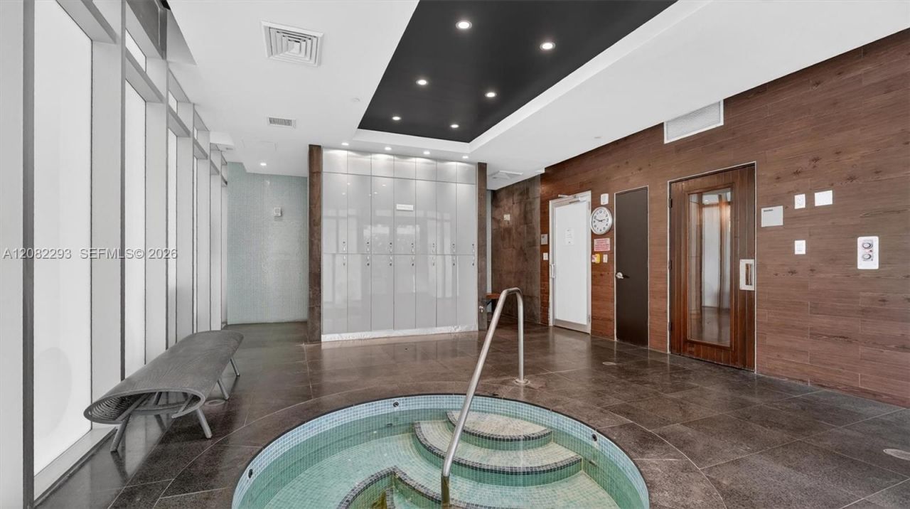 500 Brickell Ave , Unit 4102, Miami, FL 33131 Photo