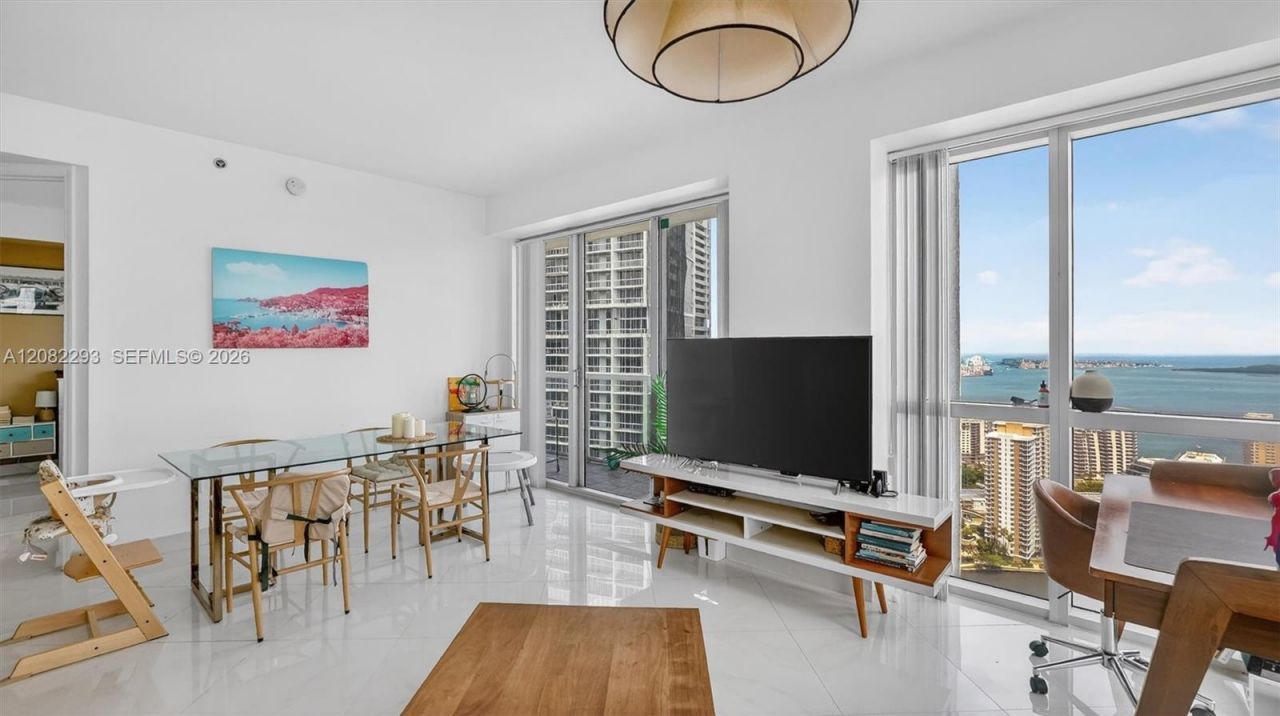 500 Brickell Ave , Unit 4102, Miami, FL 33131 Photo