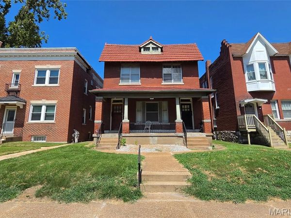 6011 Waterman Boulevard , St Louis, MO 63112