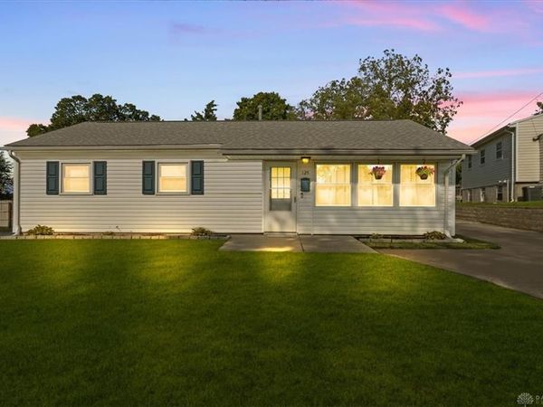 125 E Doris Drive, Fairborn, OH 45324