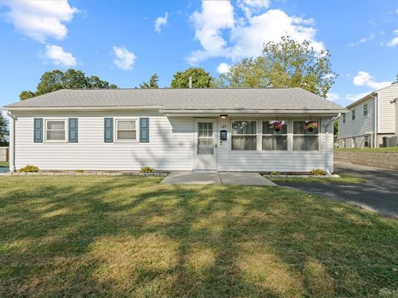 125 E Doris Drive, Fairborn, OH 45324 Photo 2