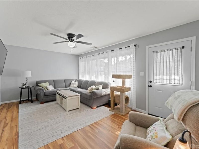 125 E Doris Drive, Fairborn, OH 45324 Photo 4