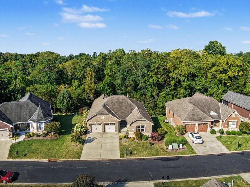 8261 Whispering Valley Drive, Colerain Township, OH 45247 Photo 4