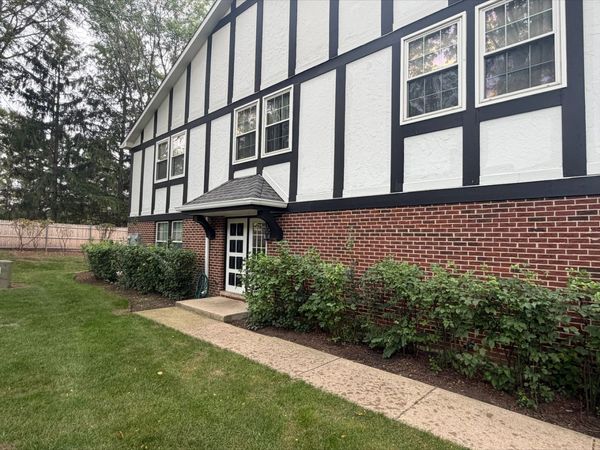 148 W Golf Road , Unit E, Libertyville, IL 60048