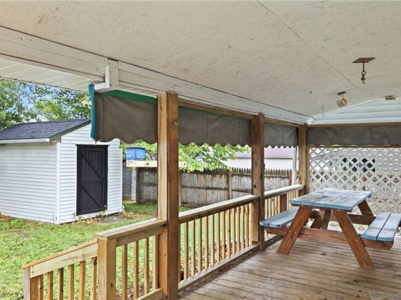 682 Burdie Drive, Hubbard, OH 44425 Photo 24