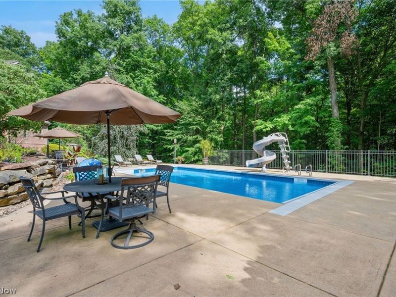 1088 River Woods Drive, Hinckley, OH 44233 Photo 7