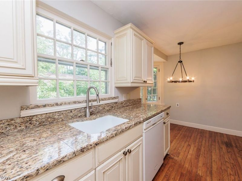 2548 Charney Road, University Heights, OH 44118 Photo 27