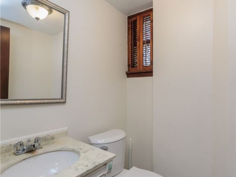 2548 Charney Road, University Heights, OH 44118 Photo 28