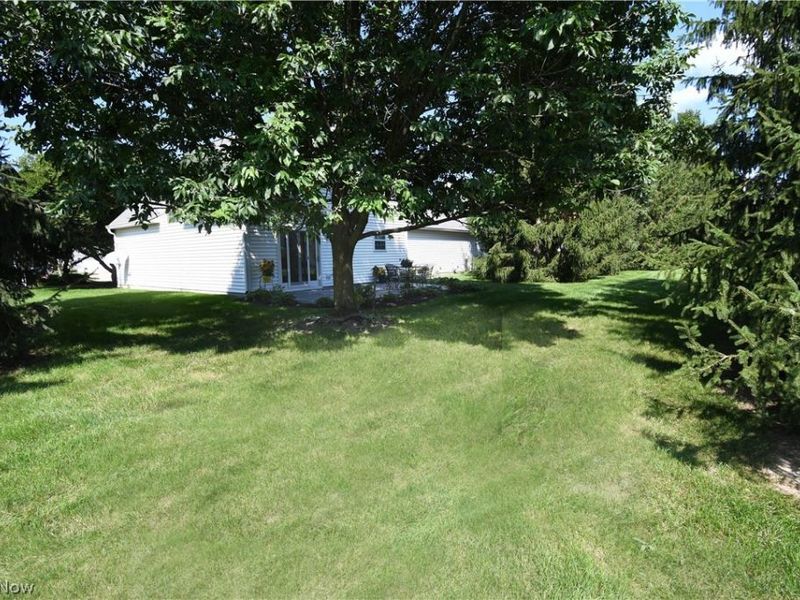 24577 Meadow Lane, Unit 36, Olmsted Falls, OH 44138 Photo 22