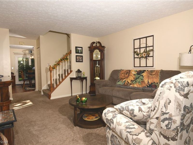 24577 Meadow Lane, Unit 36, Olmsted Falls, OH 44138 Photo 3
