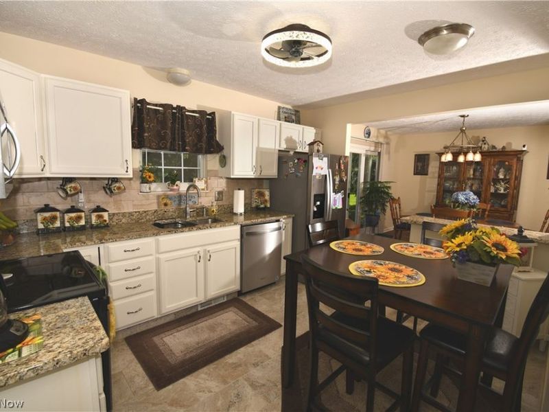 24577 Meadow Lane, Unit 36, Olmsted Falls, OH 44138 Photo 8