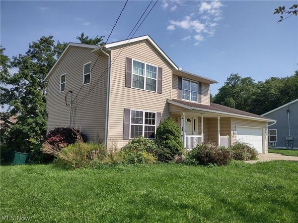 1608 Spring Village Lane , Ontario, OH 44906