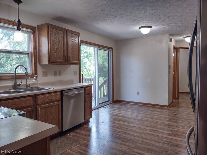 1608 Spring Village Lane, Ontario, OH 44906 Photo 13