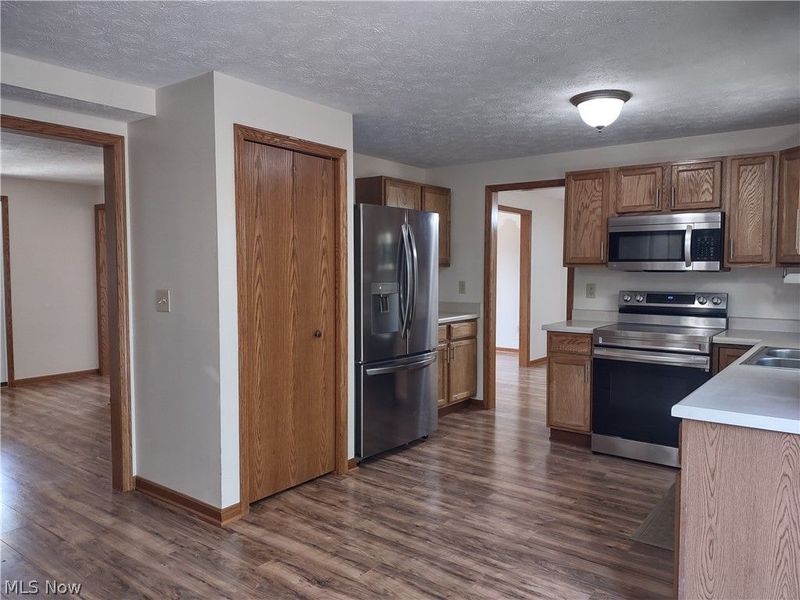 1608 Spring Village Lane, Ontario, OH 44906 Photo 15