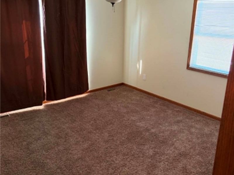 1608 Spring Village Lane, Ontario, OH 44906 Photo 7