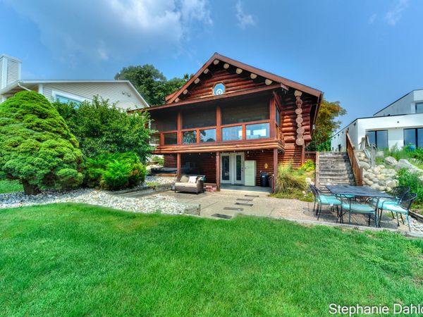 1601 Westwind Court, Muskegon, MI 49445
