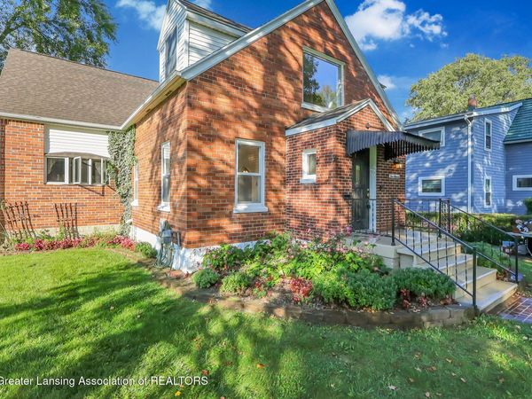 511 High Street, Williamston, MI 48895