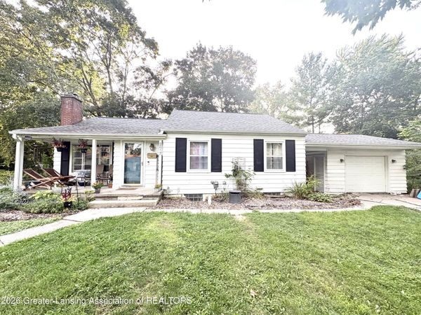2617 Edgebrook Drive, Lansing, MI 48906