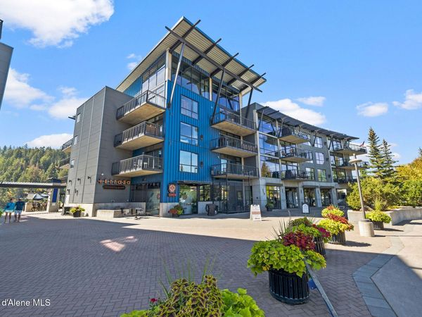 1950 W Bellerive Ln, UNIT 211, Coeur d'Alene, ID 83814