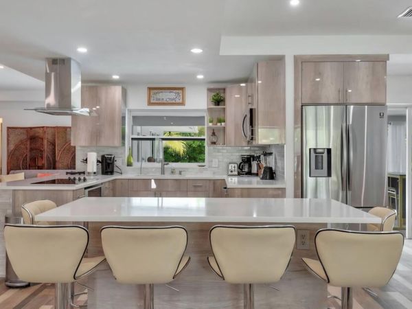 2829 NE 12TH Street, Pompano Beach, FL 33062